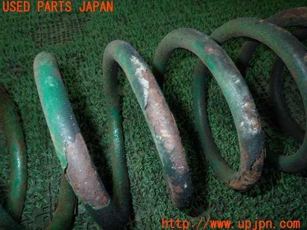 3UPJ=9230860412]ランクル100(UZJ100W)前期 社外 リアスプリング コイルスプリング リフトアップ 中古_5