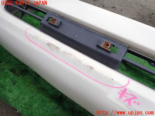 1UPJ-9230861010]ランクル100系(UZJ100W)フロントバンパー 中古_2