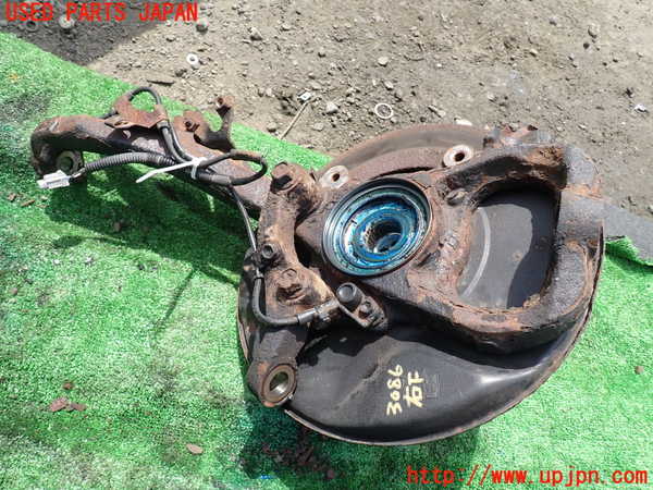 1UPJ-9230864290]ランクル100系(UZJ100W)右フロントナックルハブ 中古_2