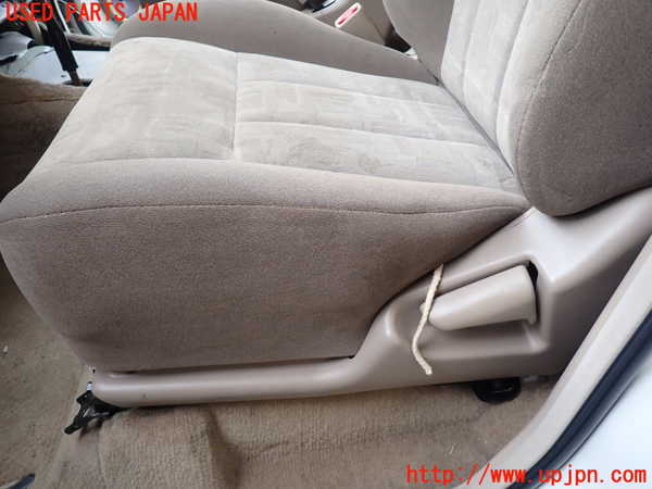 1UPJ-9230867065]ランクル100系(UZJ100W)助手席シート 中古_4