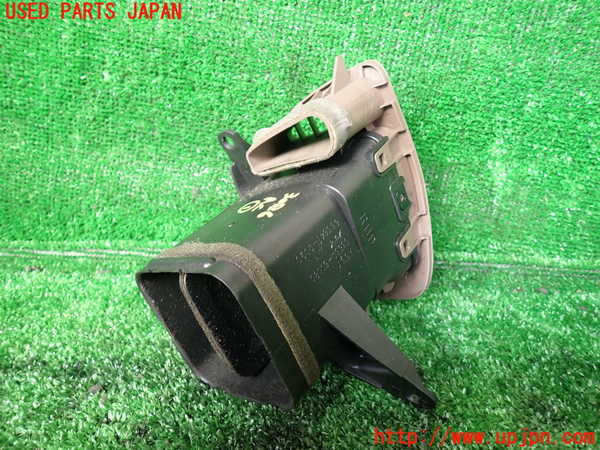 1UPJ-9230867526]ランクル100系(UZJ100W)エアコン吹き出し口1 (右) 中古_2