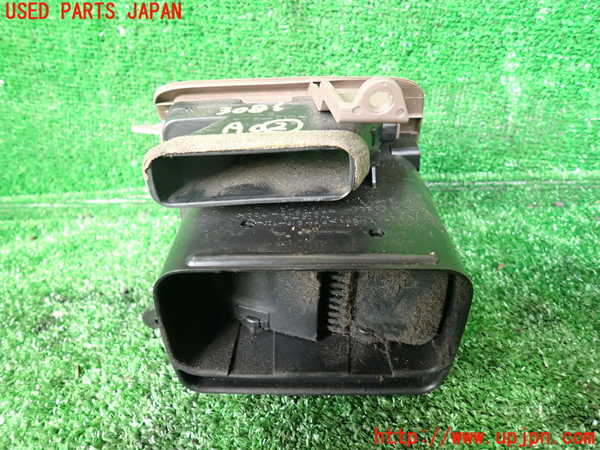 1UPJ-9230867527]ランクル100系(UZJ100W)エアコン吹き出し口2 (左) 中古_2