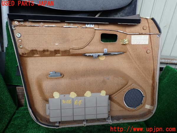 1UPJ-9230861234]ランクル100系(UZJ100W)右前ドア内張り 中古_5