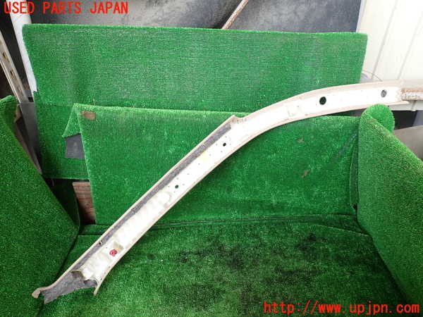 1UPJ-9230867660]ランクル100系(UZJ100W)左フロントピラートリム 中古_4