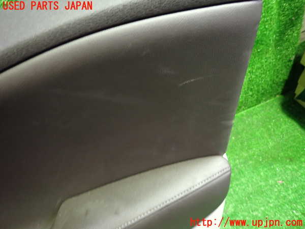 1UPJ-9230871234]ボルボ・V40(MB4154T)右前ドア内張り 中古_3