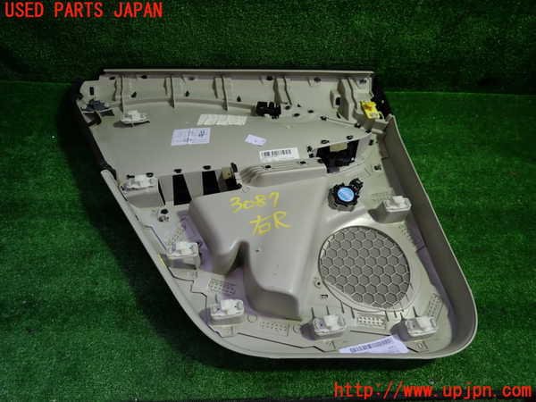 1UPJ-9230871294]ボルボ・V40(MB4154T)右後ドア内張り 中古_3
