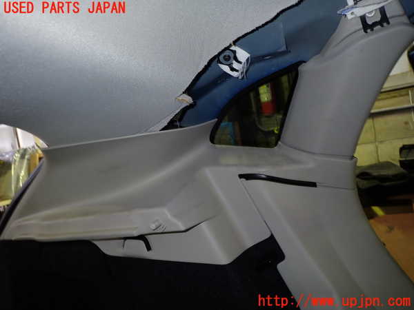 1UPJ-9230877680]ボルボ・V40(MB4154T)左リアピラートリム 中古_2