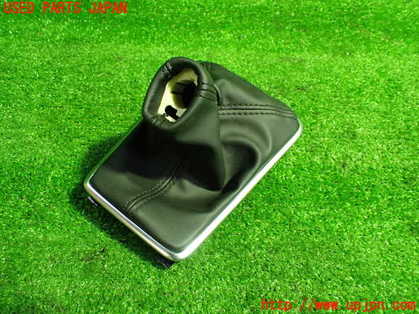 1UPJ-9230877575]ボルボ・V40(MB4154T)シフトブーツ 中古_2