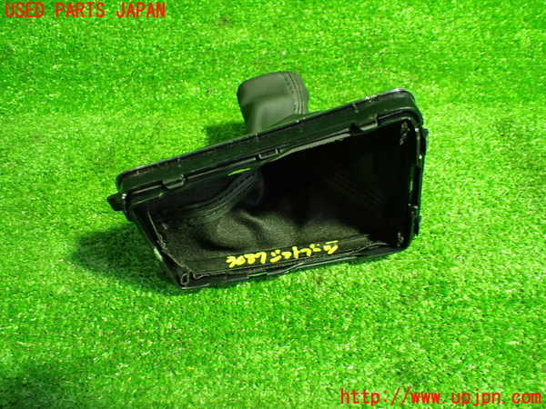1UPJ-9230877575]ボルボ・V40(MB4154T)シフトブーツ 中古_3