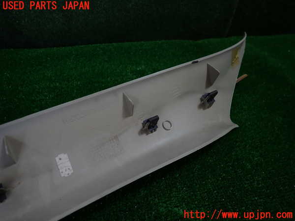1UPJ-9230887655]MG・MGF(RD18K)右フロントピラートリム 中古_4