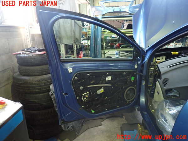 1UPJ-9230891260]ボルボ・V40(MD4204T)左前ドア AGC M25 中古_4
