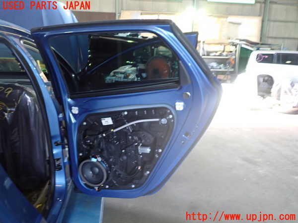 1UPJ-9230891290]ボルボ・V40(MD4204T)右後ドア AGC M189 中古_3