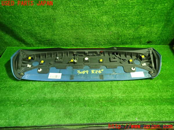 1UPJ-9230891520]ボルボ・V40(MD4204T)リアスポイラー 中古_5