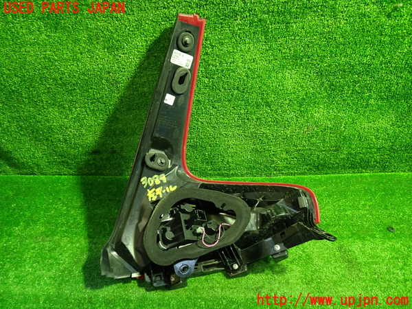 1UPJ-9230891536]ボルボ・V40(MD4204T)左テールランプ 中古_4