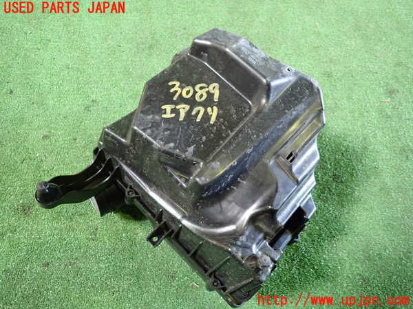 1UPJ-9230892560]ボルボ・V40(MD4204T)エアクリーナーボックス 中古_4