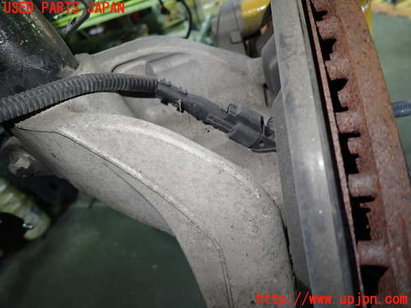 1UPJ-9230894290]ボルボ・V40(MD4204T)右フロントナックルハブ 中古_2