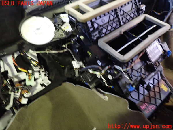 1UPJ-9230896081]ボルボ・V40(MD4204T)エバポレーター1 中古_3