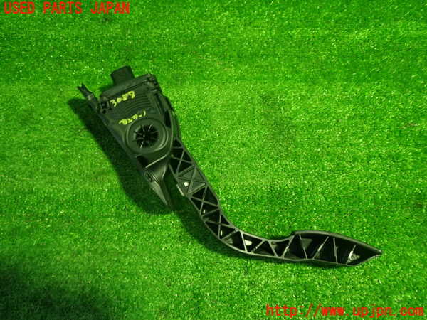 1UPJ-9230896381]ボルボ・V40(MD4204T)センサー1 (アクセルペダル) 中古_3