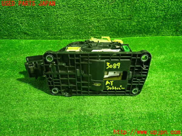 1UPJ-9230897555]ボルボ・V40(MD4204T)ATシフトレバー 中古_3