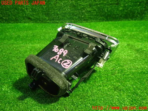 1UPJ-9230897527]ボルボ・V40(MD4204T)エアコン吹き出し口2 (左) 中古_4