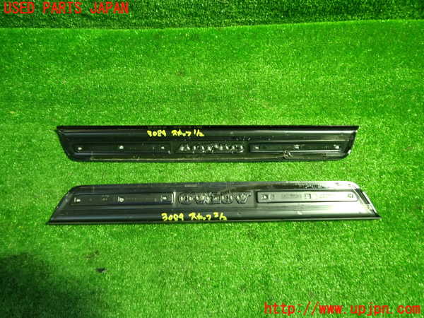 1UPJ-9230897740]ボルボ・V40(MD4204T)スカッフプレート 中古_2
