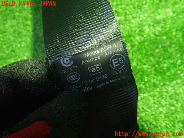 1UPJ-9230897155]ボルボ・V40(MD4204T)右2列目シートベルト 中古_3