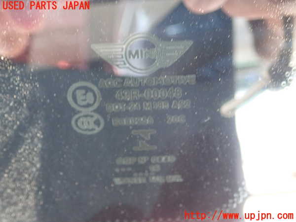 1UPJ-9230901380]BMW ミニ(MINI)クーパーS F55(XS20)右クォーターガラス 中古 AGC M188 43R-00048_2
