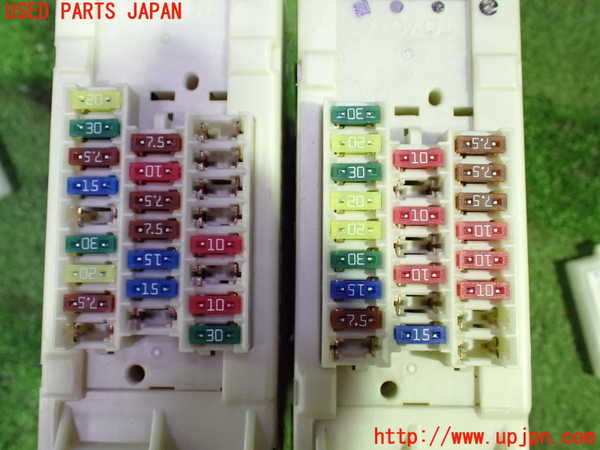 1UPJ-9230916741]エスティマハイブリッド(AHR20W)ヒューズボックス1 中古_3
