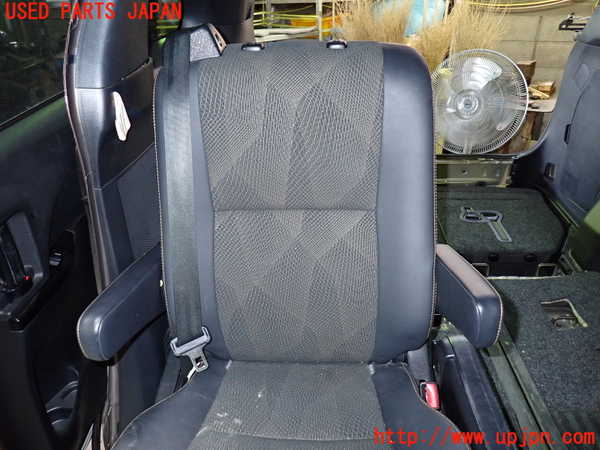 1UPJ-9230917145]エスティマハイブリッド(AHR20W)右2列目シート 中古_2