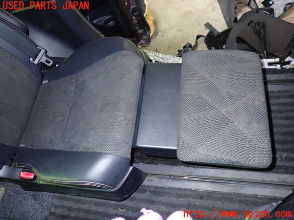 1UPJ-9230917175]エスティマハイブリッド(AHR20W)左2列目シート 中古_4