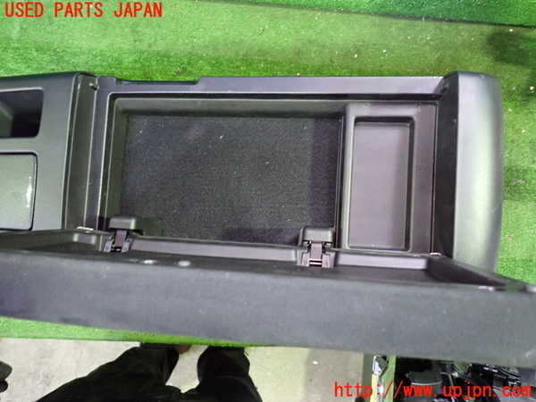 1UPJ-9230917540]エスティマハイブリッド(AHR20W)センターコンソール 中古_3