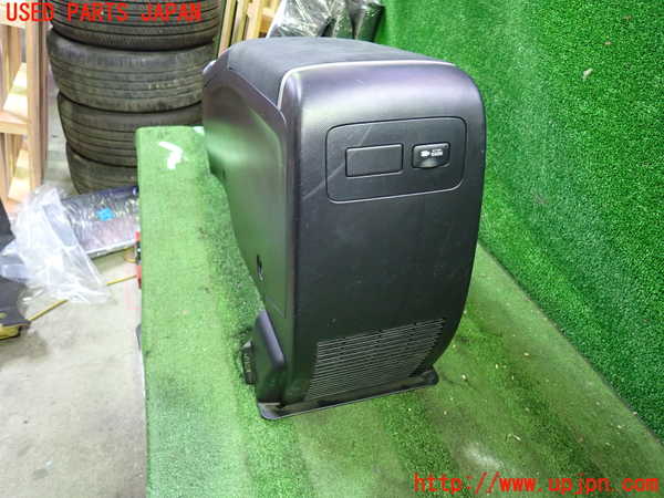 1UPJ-9230917540]エスティマハイブリッド(AHR20W)センターコンソール 中古_4
