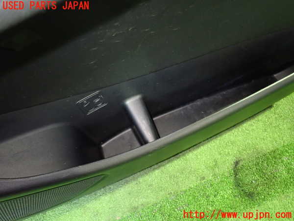 1UPJ-9230911234]エスティマハイブリッド(AHR20W)右前ドア内張り 中古_3