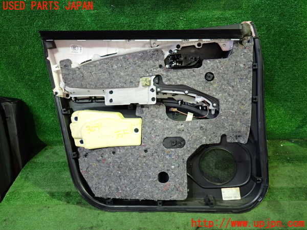 1UPJ-9230911234]エスティマハイブリッド(AHR20W)右前ドア内張り 中古_4
