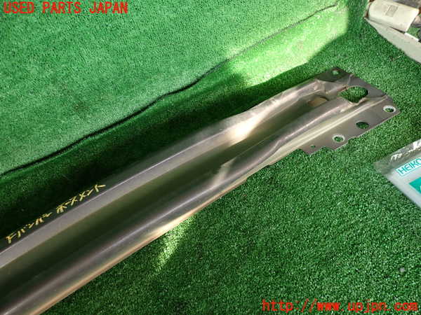 2UPJ-9230921014]ボルボ・V60 クロスカントリー(FD4204T)フロントバンパーホースメント 中古_3