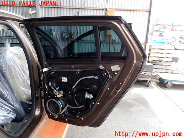 2UPJ-9230921290]ボルボ・V60 クロスカントリー(FD4204T)右後ドア (43R-001025 M24100) 中古_4