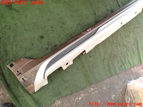 2UPJ-9230921390]ボルボ・V60 クロスカントリー(FD4204T)右サイドステップ 中古_2