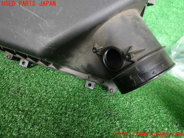 2UPJ-9230922560]ボルボ・V60 クロスカントリー(FD4204T)エアクリーナーボックス 中古_2