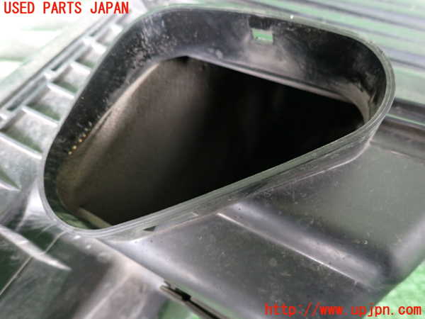 2UPJ-9230922560]ボルボ・V60 クロスカントリー(FD4204T)エアクリーナーボックス 中古_3
