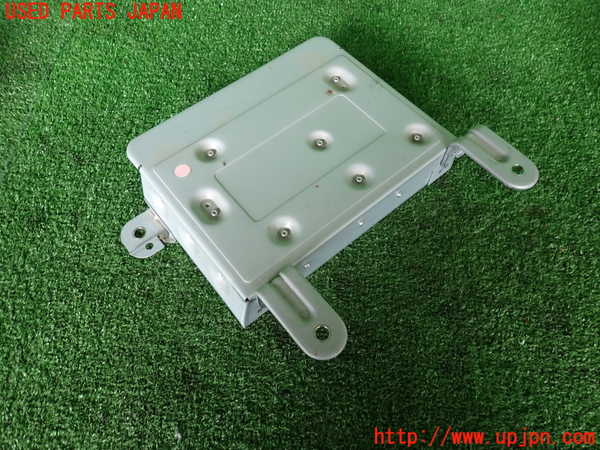 2UPJ-9230926525]ボルボ・V60 クロスカントリー(FD4204T)アンプ 中古_2