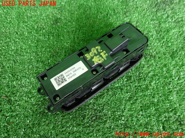 2UPJ-9230926240]ボルボ・V60 クロスカントリー(FD4204T)右前パワーウィンドウスイッチ 中古_2