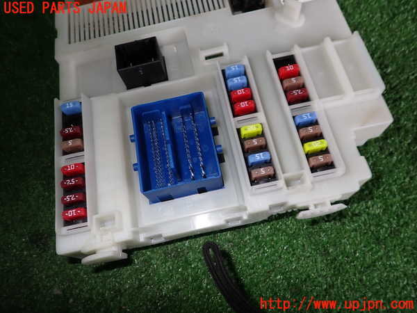 2UPJ-9230926741]ボルボ・V60 クロスカントリー(FD4204T)ヒューズボックス1 中古_2