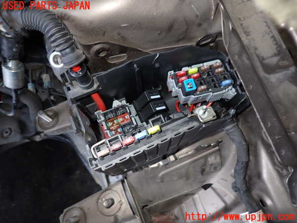 2UPJ-9230926742]ボルボ・V60 クロスカントリー(FD4204T)ヒューズボックス2 中古_2