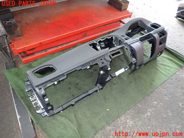 2UPJ-9230927505]ボルボ・V60 クロスカントリー(FD4204T)ダッシュボード 中古_2