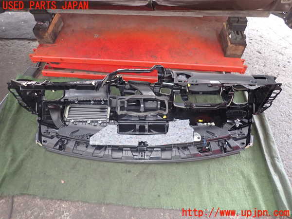 2UPJ-9230927505]ボルボ・V60 クロスカントリー(FD4204T)ダッシュボード 中古_3