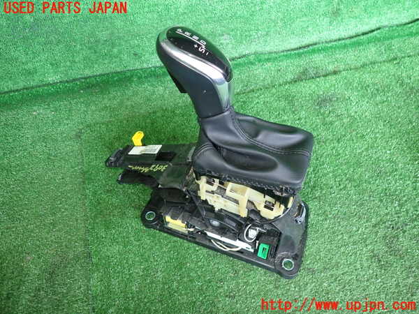 2UPJ-9230927555]ボルボ・V60 クロスカントリー(FD4204T)ATシフトレバー 中古_2