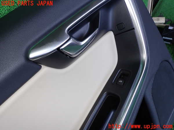 2UPJ-9230921324]ボルボ・V60 クロスカントリー(FD4204T)左後ドア内張り 中古_2