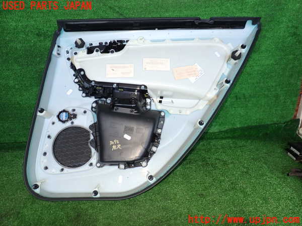 2UPJ-9230921324]ボルボ・V60 クロスカントリー(FD4204T)左後ドア内張り 中古_3