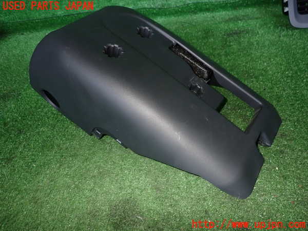 2UPJ-9230927905]ボルボ・V60 クロスカントリー(FD4204T)コラムカバー 中古_2