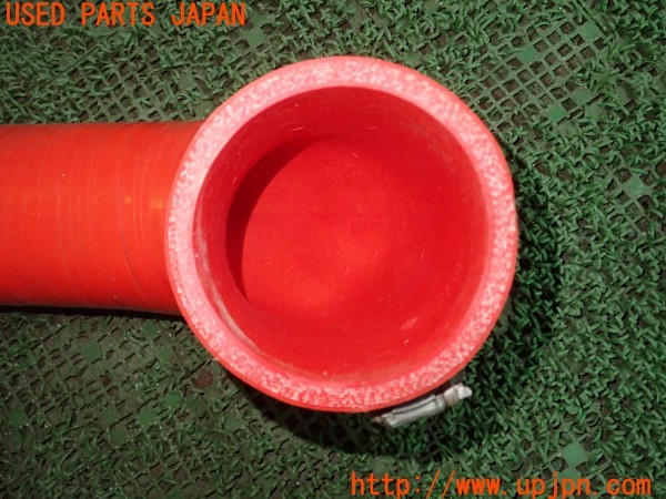 3UPJ=9230930151]レヴォーグ 1.6 STI Sport EyeSight(VM4 F型)後期 AVO TURBOWORLD エアーダクトホース シリコン製 中古_4